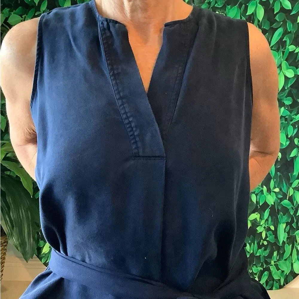 📘 Ann Taylor Navy V-Neck Dress – Belted, Sleeveless, Pockets – Size 4 - Picture 5 of 6